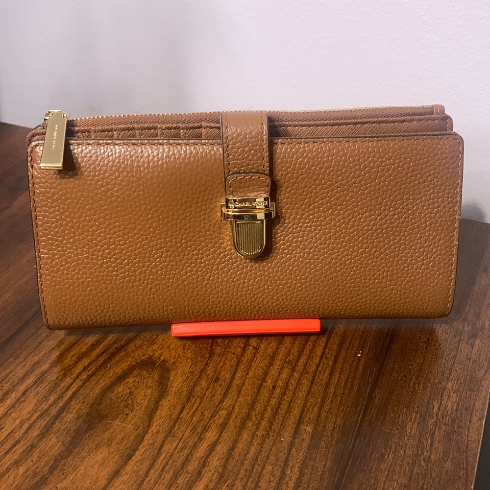 Michael Kors wallet